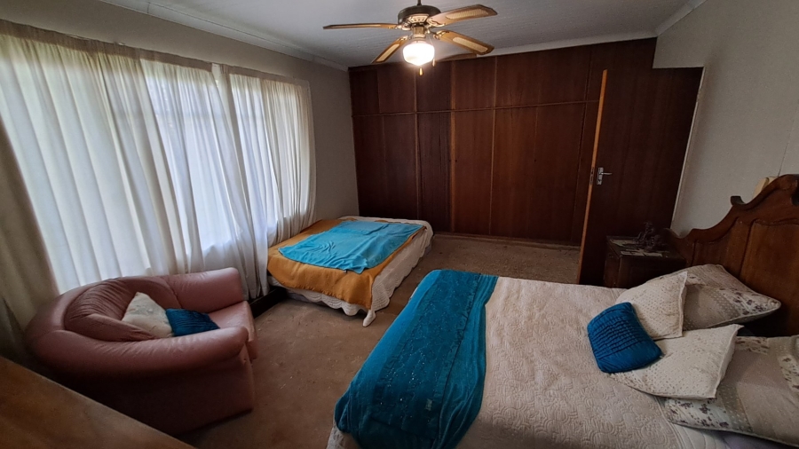 5 Bedroom Property for Sale in Fichardt Park Free State